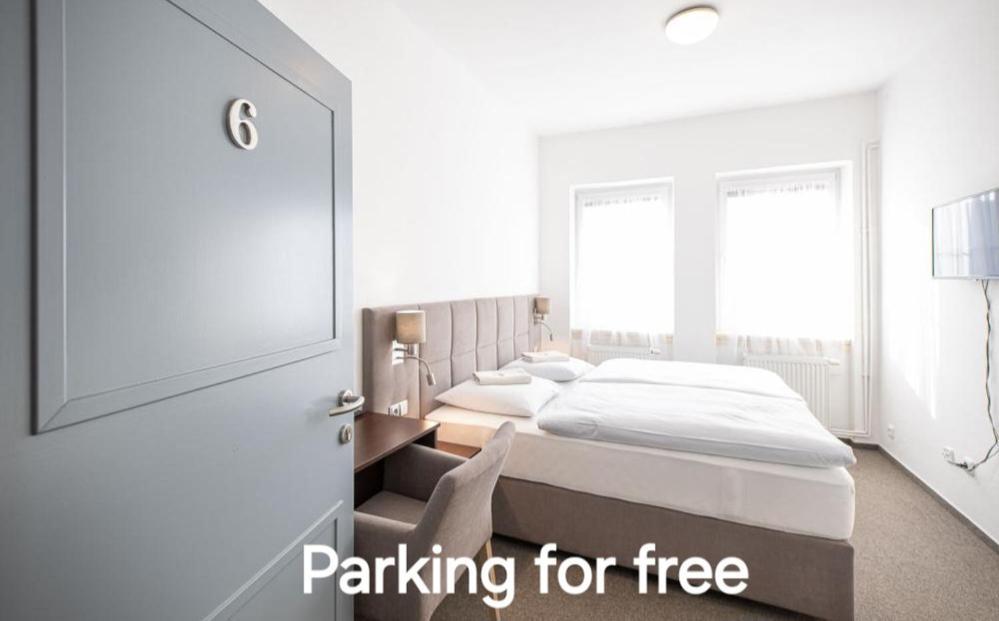Hotel U Budvaru Ceske Budejovice Luaran gambar